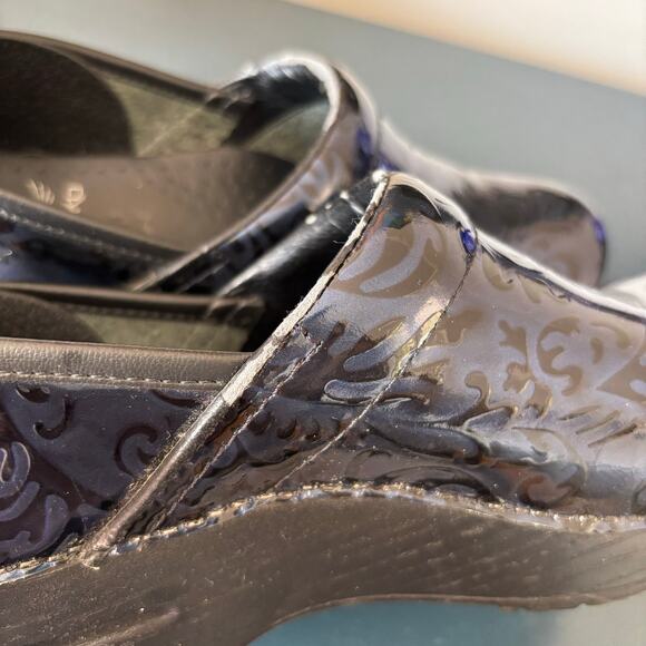 Dansko Navy Paisley Swirl Leather Comfort Clogs Size 38 - Picture 5 of 9